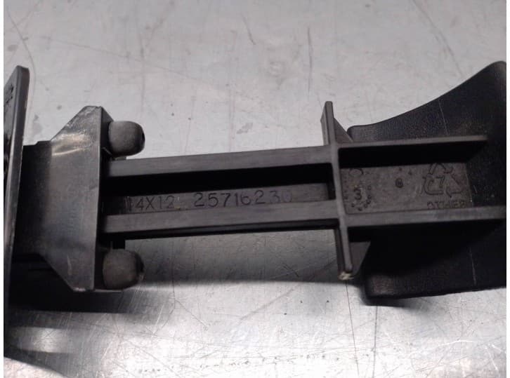 Recambio de palanca freno de mano para cadillac srx 3.6 referencia OEM IAM 25716230 5