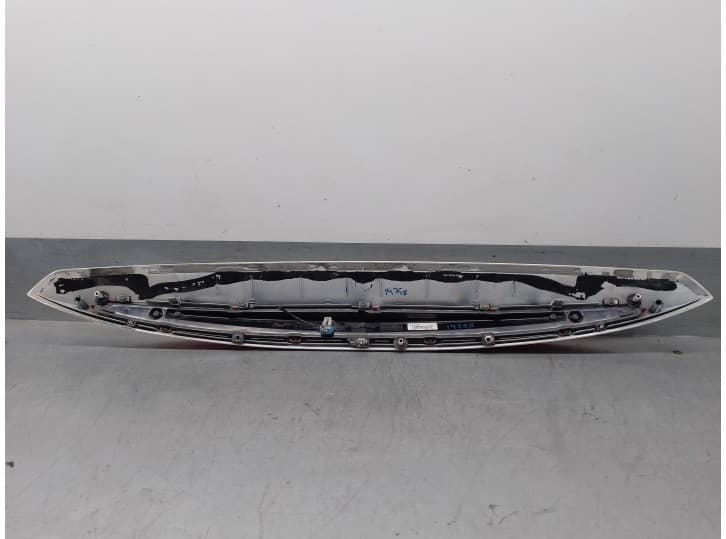 Recambio de aleron trasero para cadillac srx 3.6 referencia OEM IAM 15145960 3