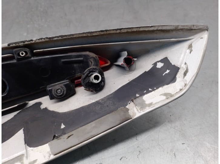 Recambio de aleron trasero para cadillac srx 3.6 referencia OEM IAM 15145960 7