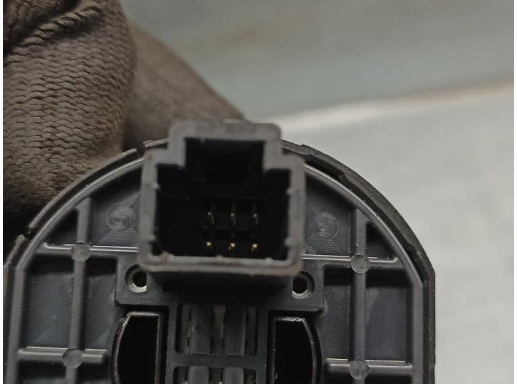 Recambio de mando para nissan x-trail ii (t31) 2.0 fwd referencia OEM IAM 25535JG00A 4