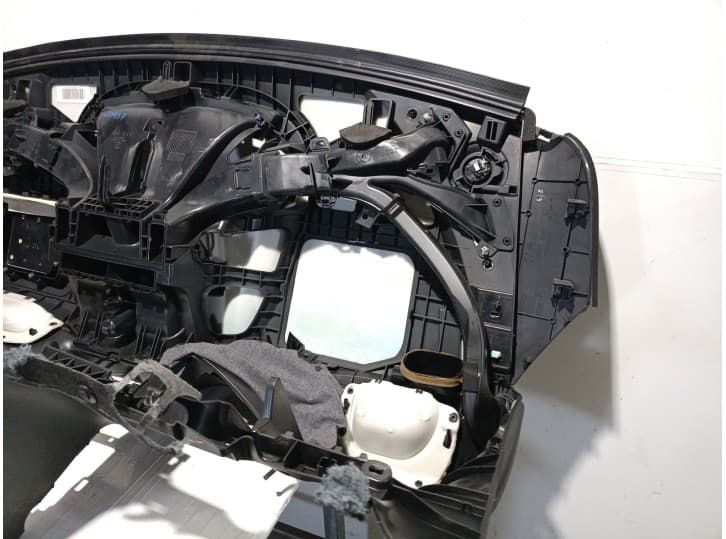 Recambio de salpicadero para citroën c3 picasso (sh_) 1.6 hdi referencia OEM IAM 823194 9