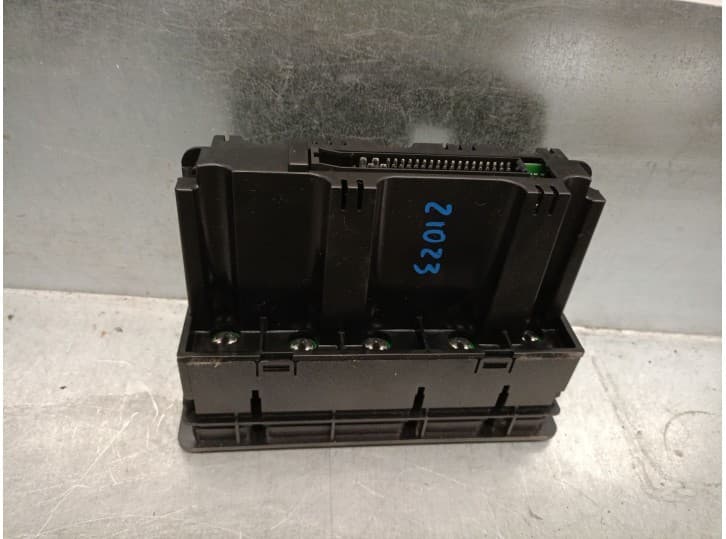 Recambio de mando climatizador para saab 9-5 (ys3e) 3.0 tid referencia OEM IAM 5048384 3