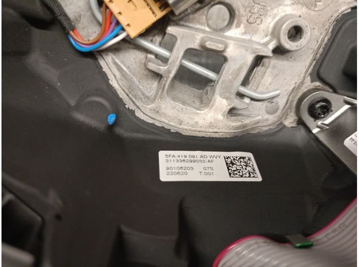 Recambio de volante para seat ibiza v (kj1, kjg) 1.0 tgi referencia OEM IAM 5FA419091AD 7