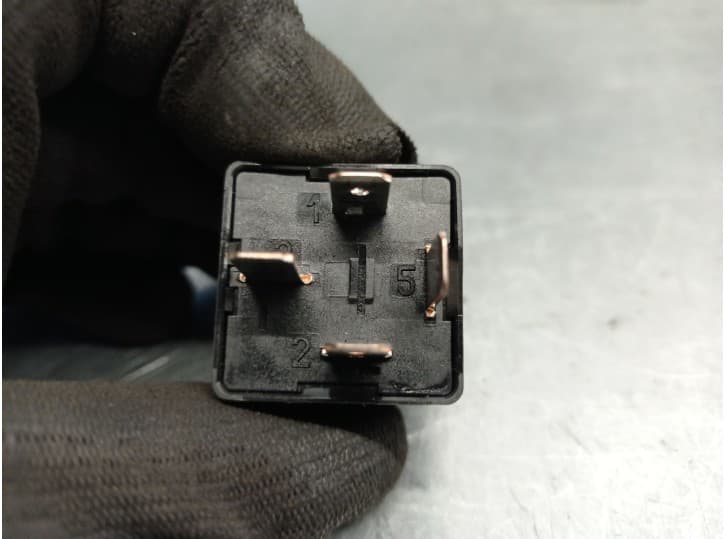 Recambio de rele para seat ibiza v (kj1, kjg) 1.0 tsi referencia OEM IAM 4H0951253A 2