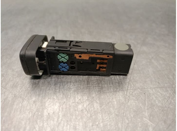Recambio de interruptor para chevrolet evanda 2.0 referencia OEM IAM 96284751 2