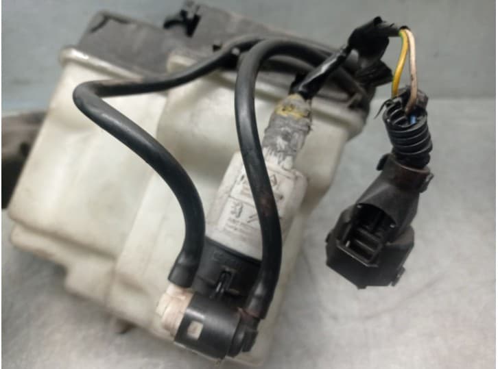 Recambio de deposito limpia para hyundai getz (tb) 1.3 i referencia OEM IAM 986101C000 5