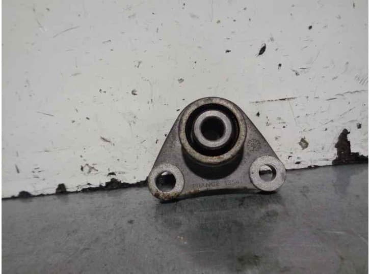 Recambio de soporte motor izquierdo para volvo s80 i (184) 2.4 referencia OEM IAM 8666205