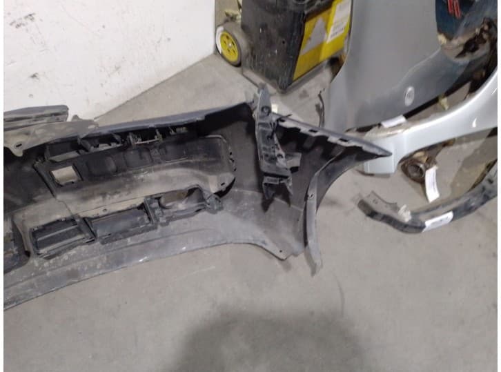 Recambio de paragolpes delantero para bmw 5 (e60) 530 i referencia OEM IAM 51117111739 10