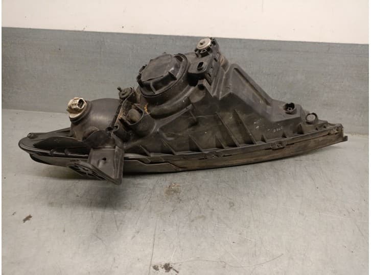 Recambio de faro derecho para ssangyong actyon i 2.0 xdi referencia OEM IAM 8310231302 5