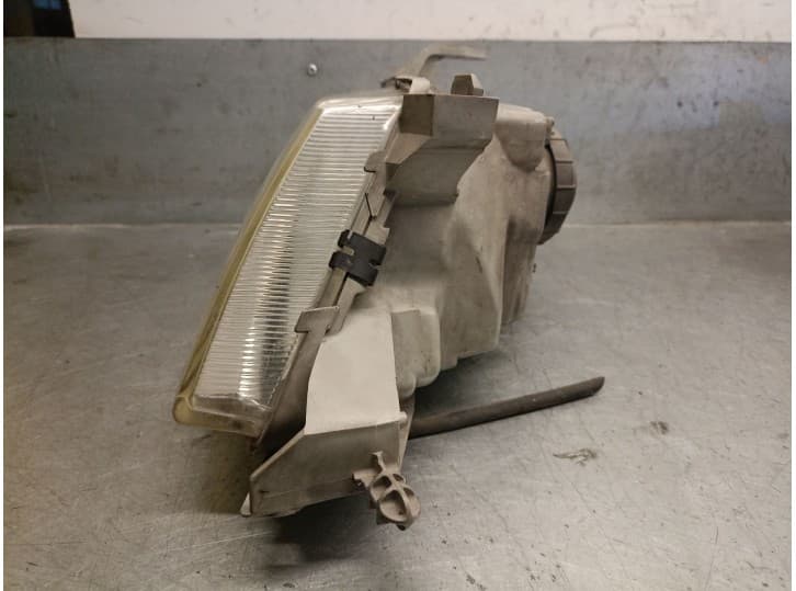 Recambio de faro derecho para saab 9-5 (ys3e) 2.0 t referencia OEM IAM 5284468 5284468 2