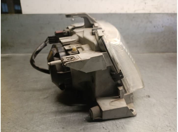 Recambio de faro derecho para saab 9-5 (ys3e) 2.0 t referencia OEM IAM 5284468 5284468 4