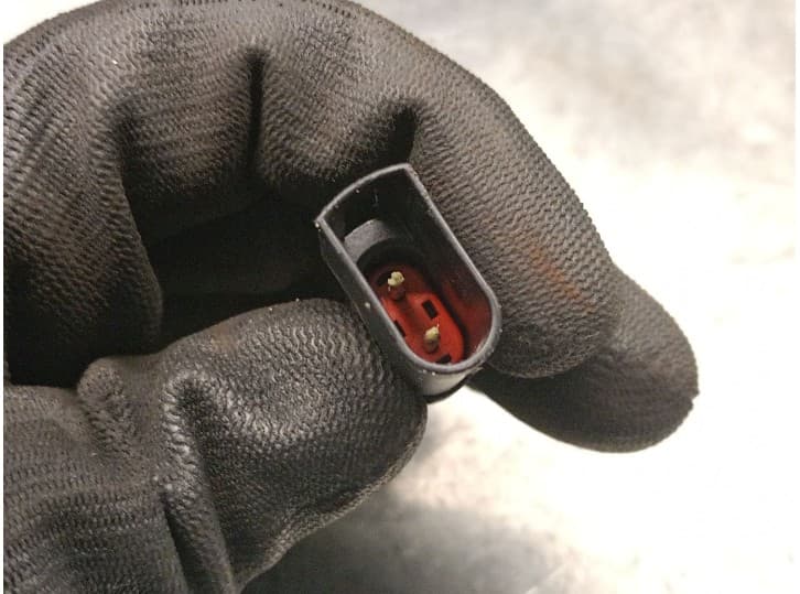 Recambio de mangueta delantera izquierda para mazda 2 (dy) 1.4 cd referencia OEM IAM F6JA 5