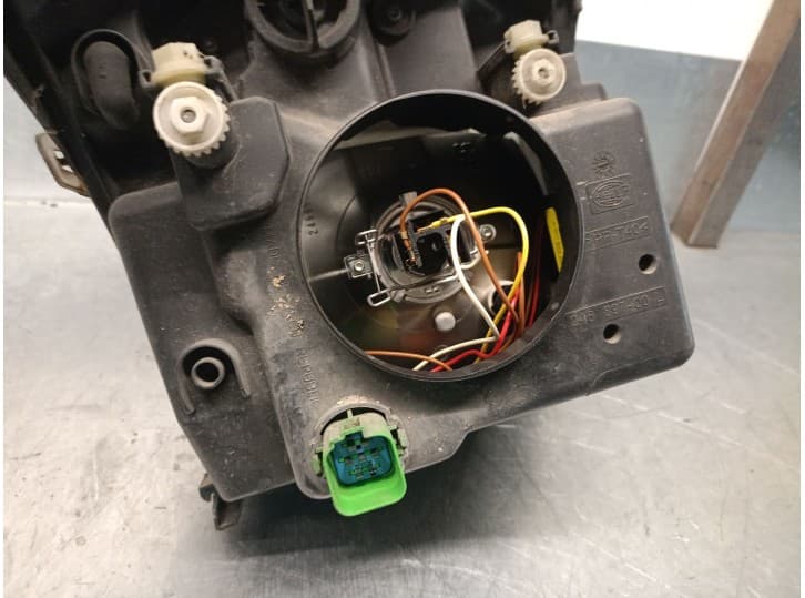 Recambio de faro izquierdo para ford fusion (ju_) 1.4 tdci referencia OEM IAM 1526786 7