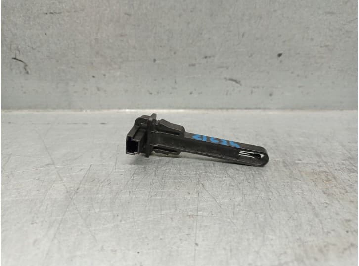 Recambio de sensor para opel corsa f (p2jo) 1.5 (68) referencia OEM IAM 7015011005  10104405 2