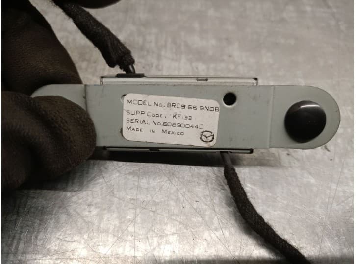Recambio de antena para mazda 3 sedán (bm_, bn_) 2.0 referencia OEM IAM BRC9669N0B 3