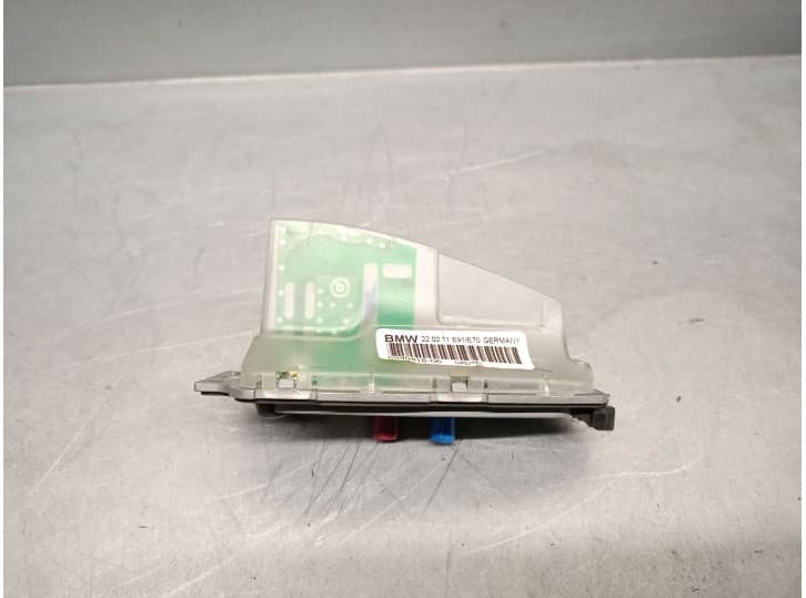Recambio de antena para bmw 5 touring (f11) 520 d referencia OEM IAM 694041806 2