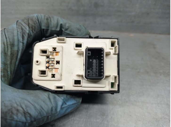 Recambio de mando retrovisor para kia stonic (yb) 1.0 t-gdi referencia OEM IAM 4D64801000 3