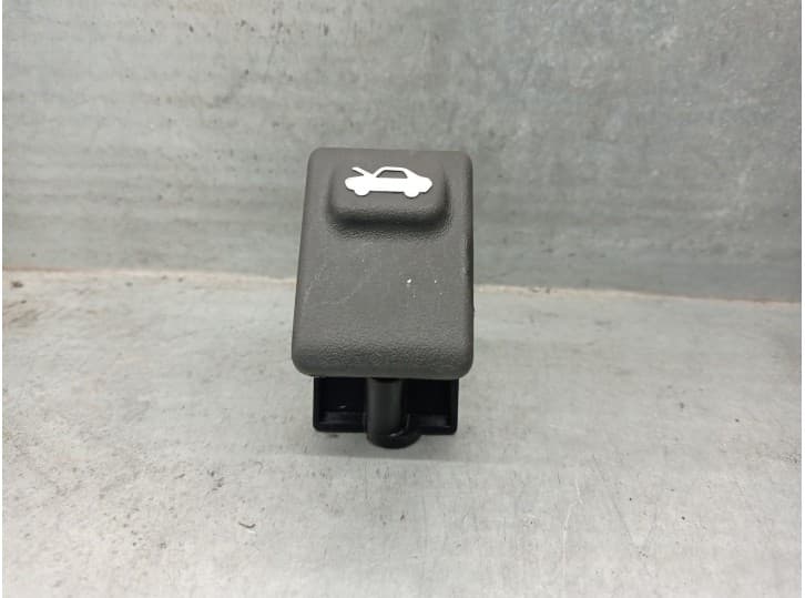 Recambio de cerradura capot para kia stonic (yb) 1.0 t-gdi referencia OEM IAM 8118234000