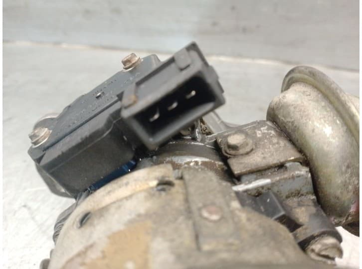 Recambio de delco para ford orion ii (aff) 1.6 referencia OEM IAM 89SF12100DA 6156582 7