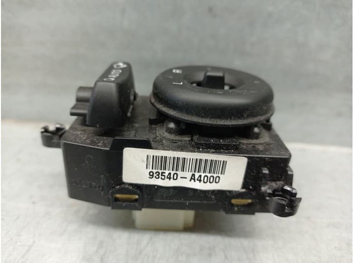 Recambio de mando retrovisor para kia carens iv 1.6 gdi referencia OEM IAM 93540A4000 4