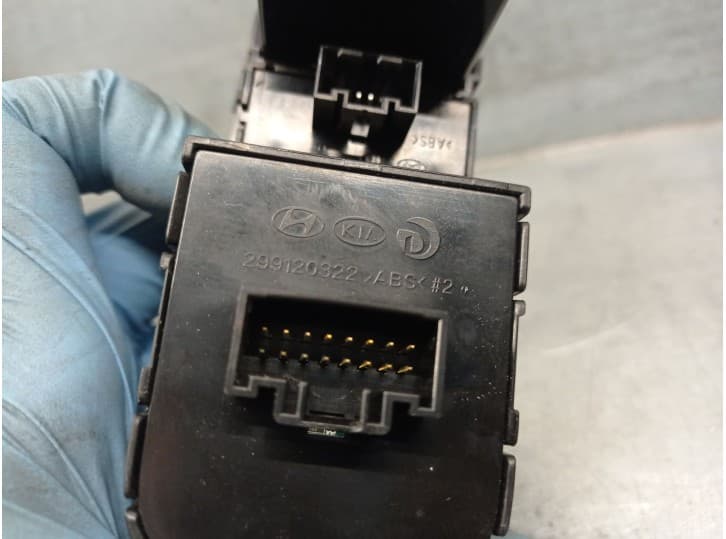 Recambio de mando multifuncion para kia carens iv 1.6 gdi referencia OEM IAM 299120322 4