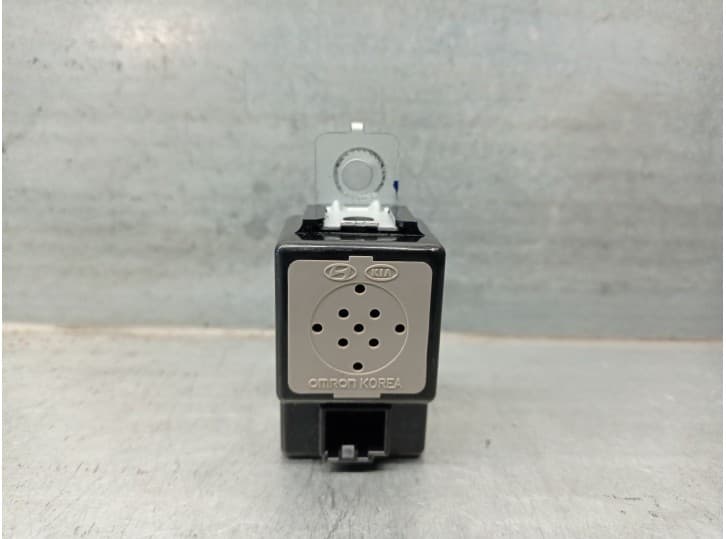 Recambio de modulo electronico para kia carens iv 1.6 gdi referencia OEM IAM 957102E000