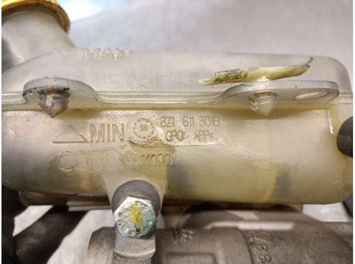 Recambio de bomba freno para audi a2 (8z0) 1.4 referencia OEM IAM 8Z1611301B 8Z1611301B 4