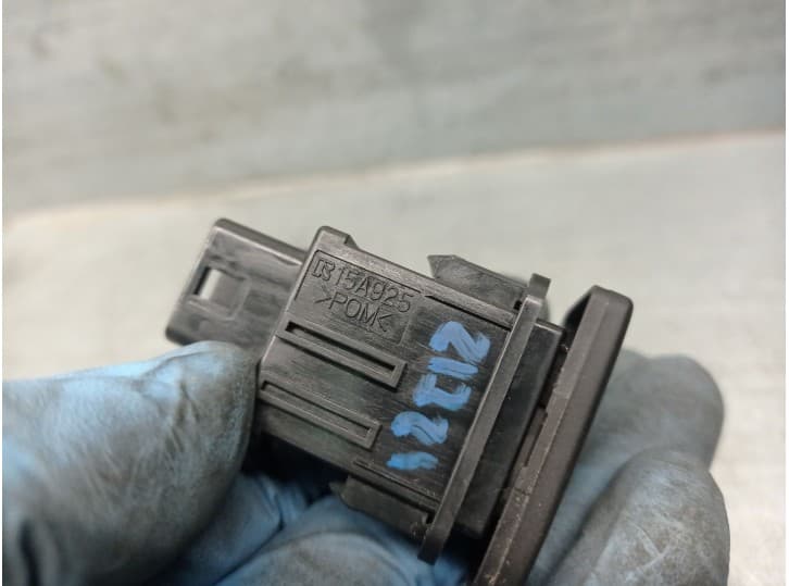 Recambio de interruptor para lexus ct (zwa10_) 200h (zwa10_) referencia OEM IAM 15A925 4