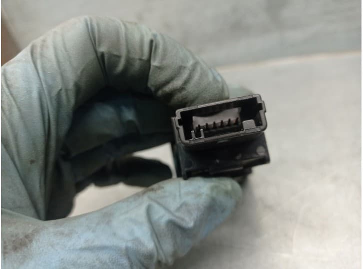 Recambio de interruptor para lexus ct (zwa10_) 200h (zwa10_) referencia OEM IAM 15C315 3
