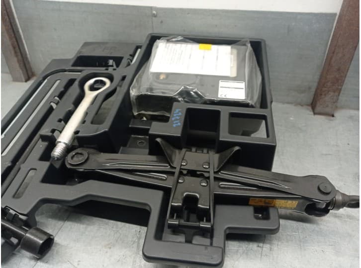 Recambio de gato para lexus ct (zwa10_) 200h (zwa10_) referencia OEM IAM 4260650020 4