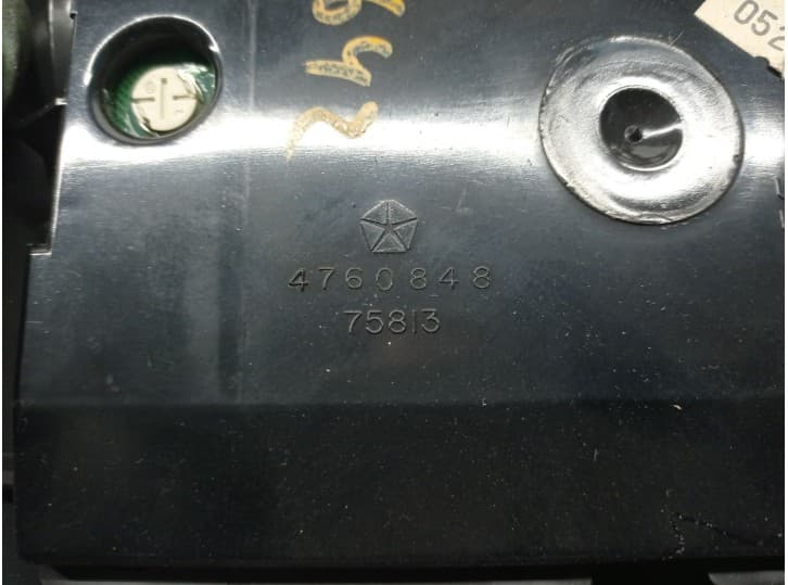 Recambio de luz interior para chrysler new yorker 3.5 i 24v referencia OEM IAM 4760848 4