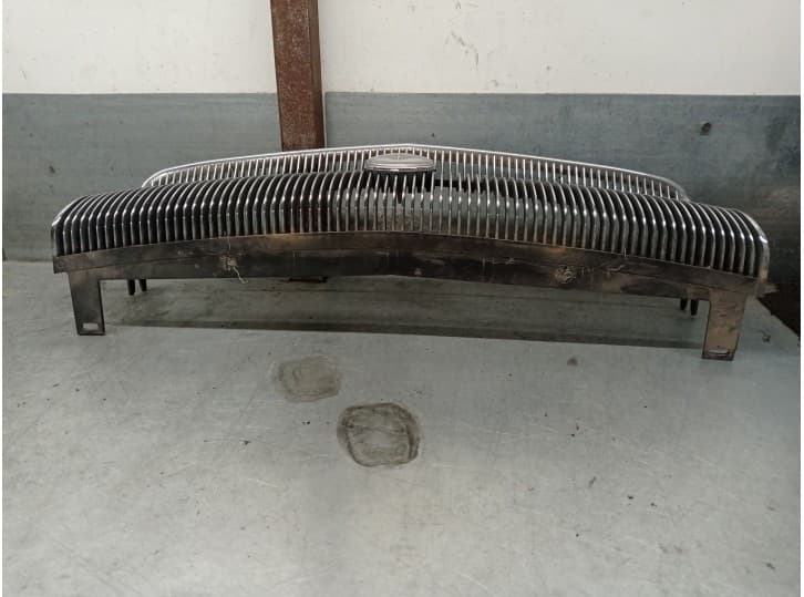 Recambio de rejilla delantera para chrysler new yorker 3.5 i 24v referencia OEM IAM F01 3