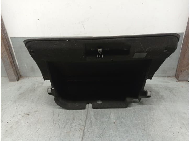 Recambio de guantera para chrysler new yorker 3.5 i 24v referencia OEM IAM F01 3