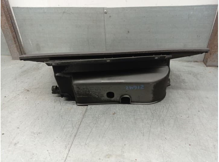 Recambio de guantera para chrysler new yorker 3.5 i 24v referencia OEM IAM F01 4