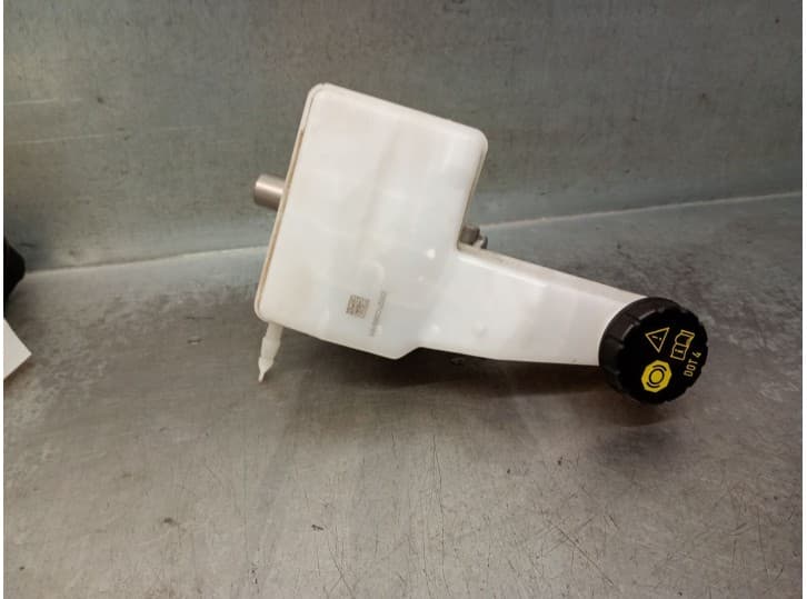 Recambio de bomba freno para opel mokka 1.2 (76) referencia OEM IAM 32672071 4