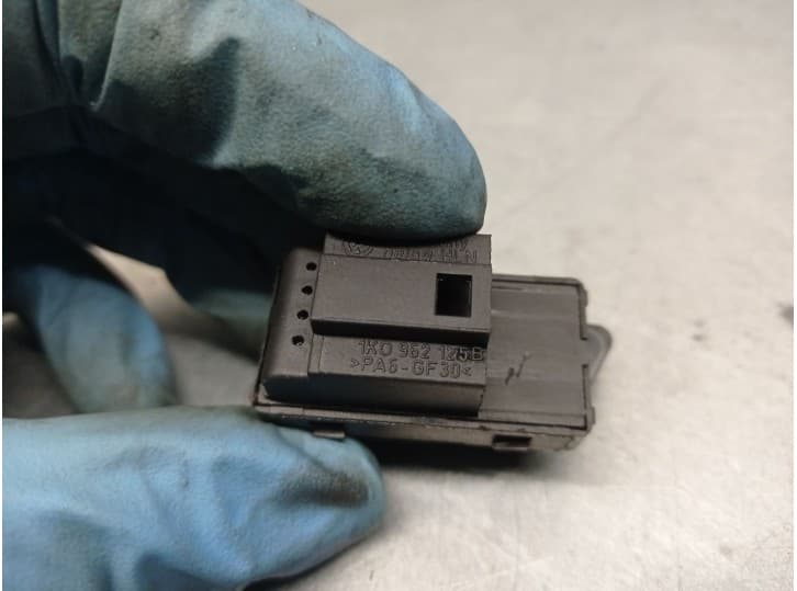 Recambio de interruptor para volkswagen cc b7 (358) 2.0 tdi referencia OEM IAM 1K0962125B 4