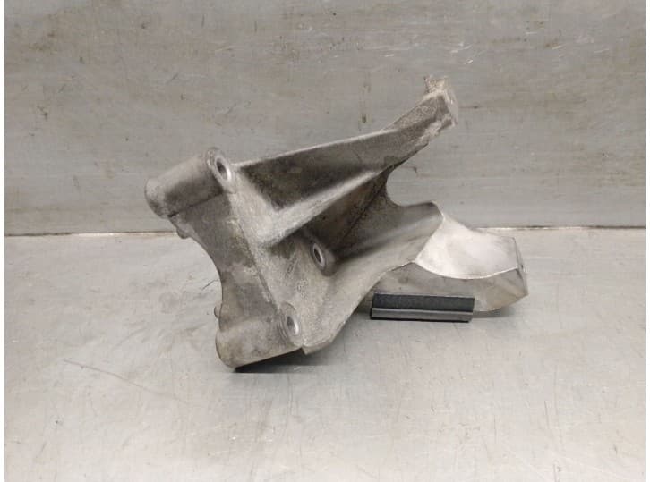 Recambio de soporte motor para citroën xsara (n1) 2.0 hdi 90 referencia OEM IAM 9638770480 2