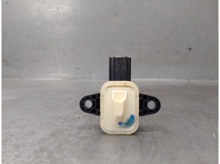 Recambio de sensor impacto para volvo s60 ii (134) d3 referencia OEM IAM 30798030 2