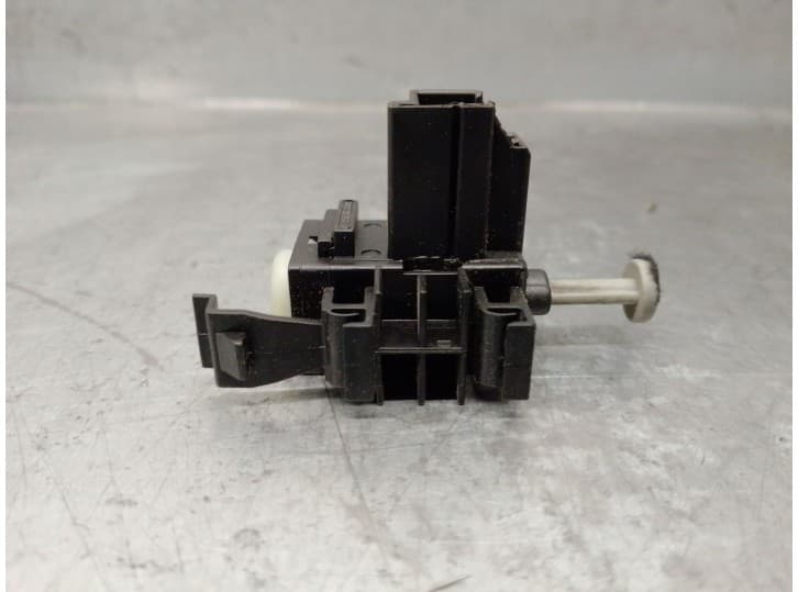 Recambio de interruptor para volvo s60 ii (134) d3 referencia OEM IAM U3NFA
