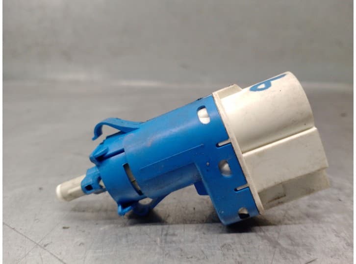 Recambio de interruptor para volvo s60 ii (134) d3 referencia OEM IAM 3M5T9C872AC 2
