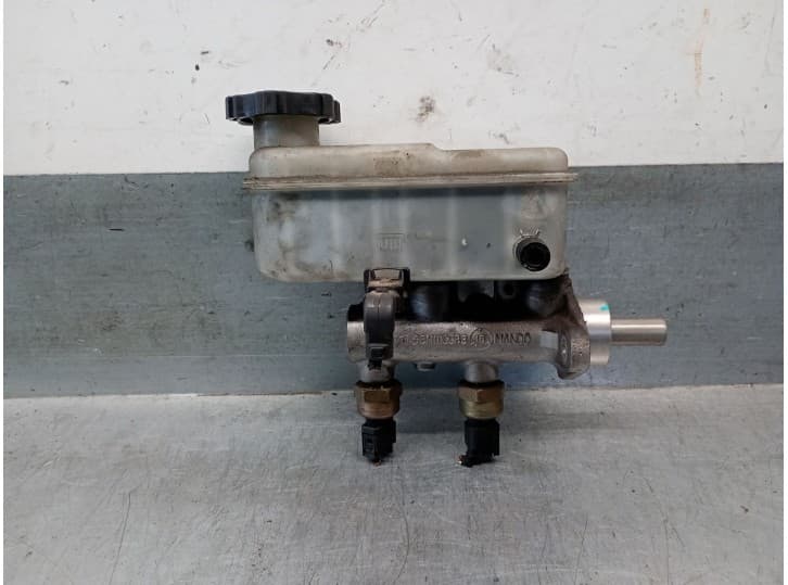 Recambio de bomba freno para ssangyong rodius i 2.7 xdi referencia OEM IAM BM1110983