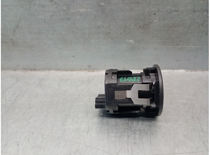 Recambio de interruptor para bmw 1 (f40) 118 i referencia OEM IAM 9483731 61319483731 2