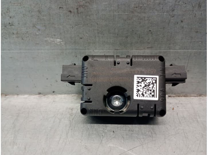 Recambio de antena para bmw 1 (f40) 118 i referencia OEM IAM 652068325604