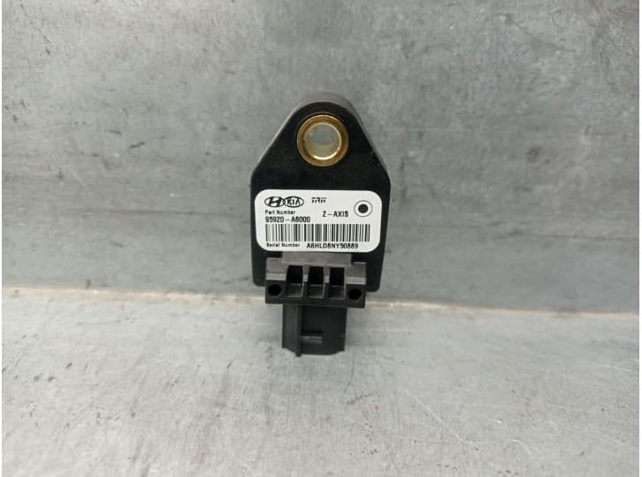 Recambio de sensor impacto para hyundai i30 (gd) 1.4 crdi referencia OEM IAM 95920A6000
