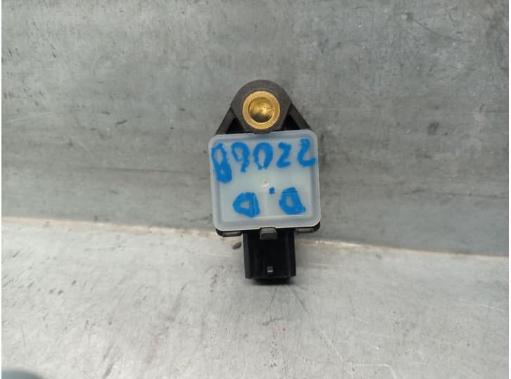 Recambio de sensor impacto para hyundai i30 (gd) 1.4 crdi referencia OEM IAM 95920A6000 2