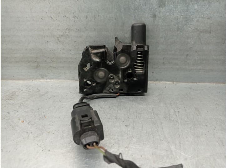 Recambio de cerradura capot para audi q3 (8ub, 8ug) 2.0 tdi referencia OEM IAM 8U0823509