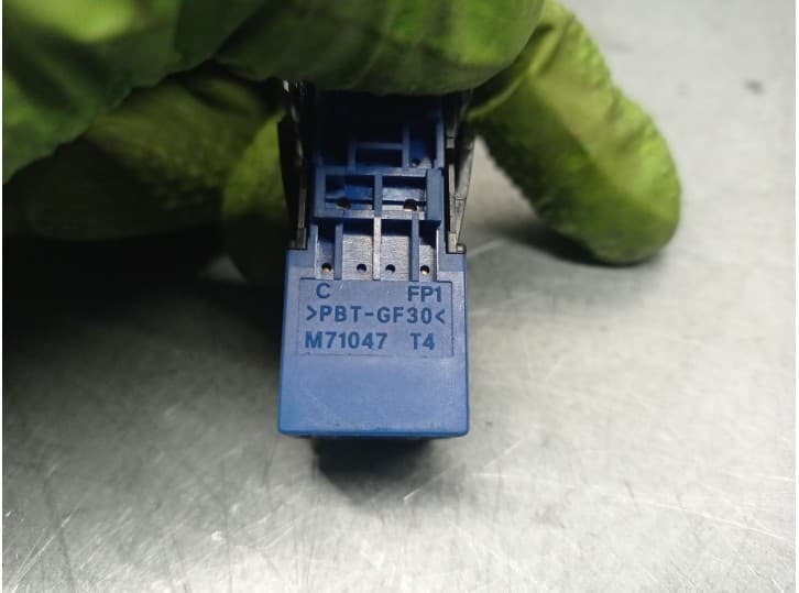 Recambio de interruptor para toyota yaris (_p13_) 1.5 (nsp131_) referencia OEM IAM M71047 4