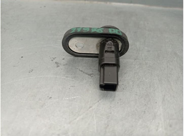 Recambio de sensor para toyota yaris (_p13_) 1.5 (nsp131_) referencia OEM IAM 842310D030 2