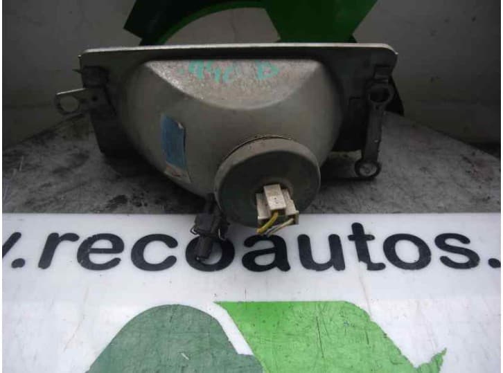 Recambio de faro derecho para volkswagen polo classic (86c, 80) 1.3 cat referencia OEM IAM 2