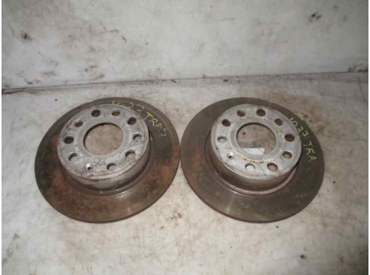 Recambio de disco freno trasero para volkswagen golf vi (5k1) 1.6 tdi referencia OEM IAM 2